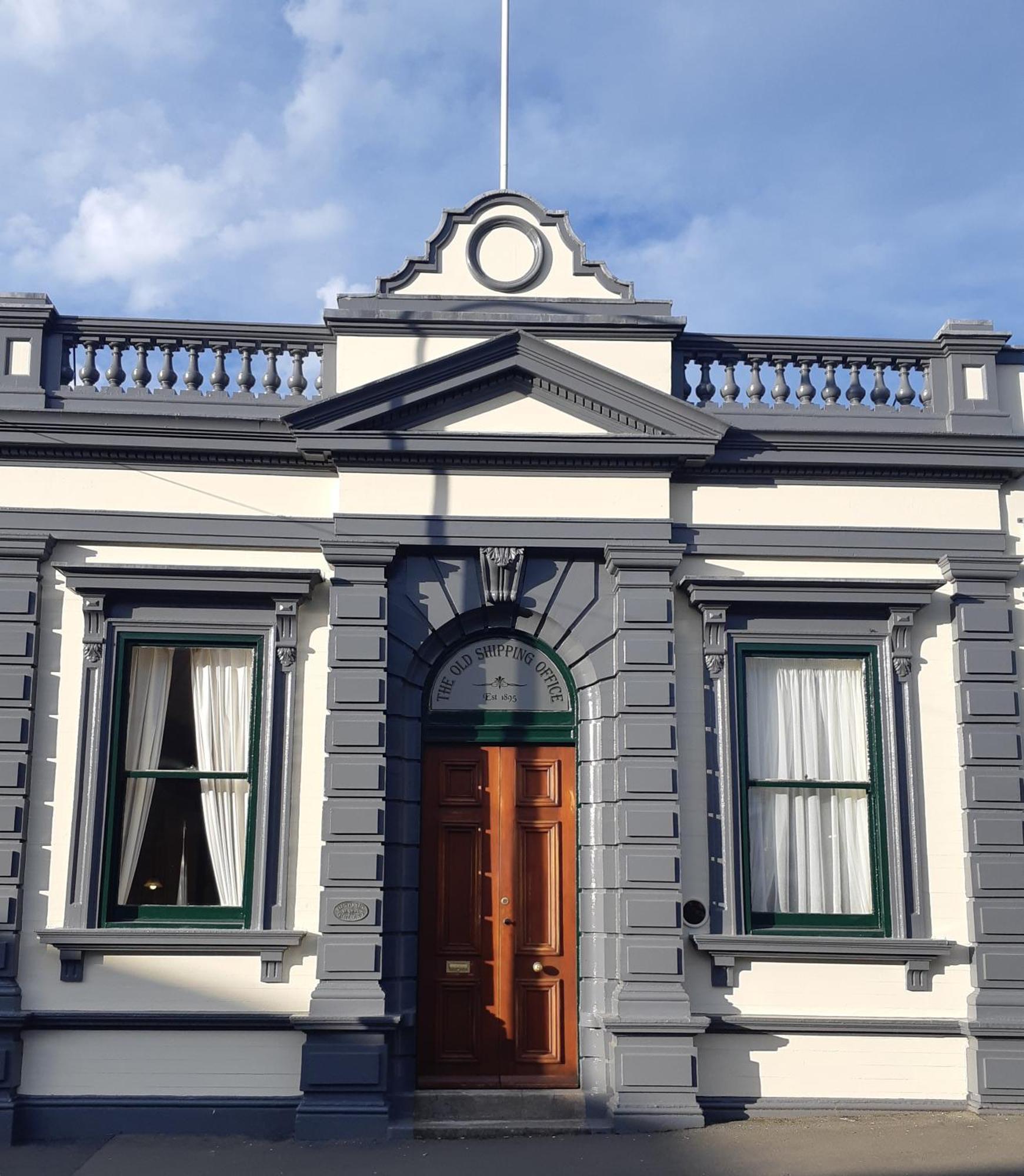 Historic Shipping Office - Akaroa Hotel Екстериор снимка